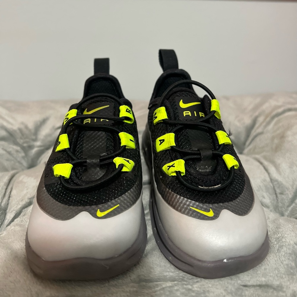 air max axis